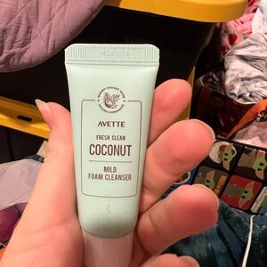 5 for 25💙 Avette Coconut Mild Foam Cleanser